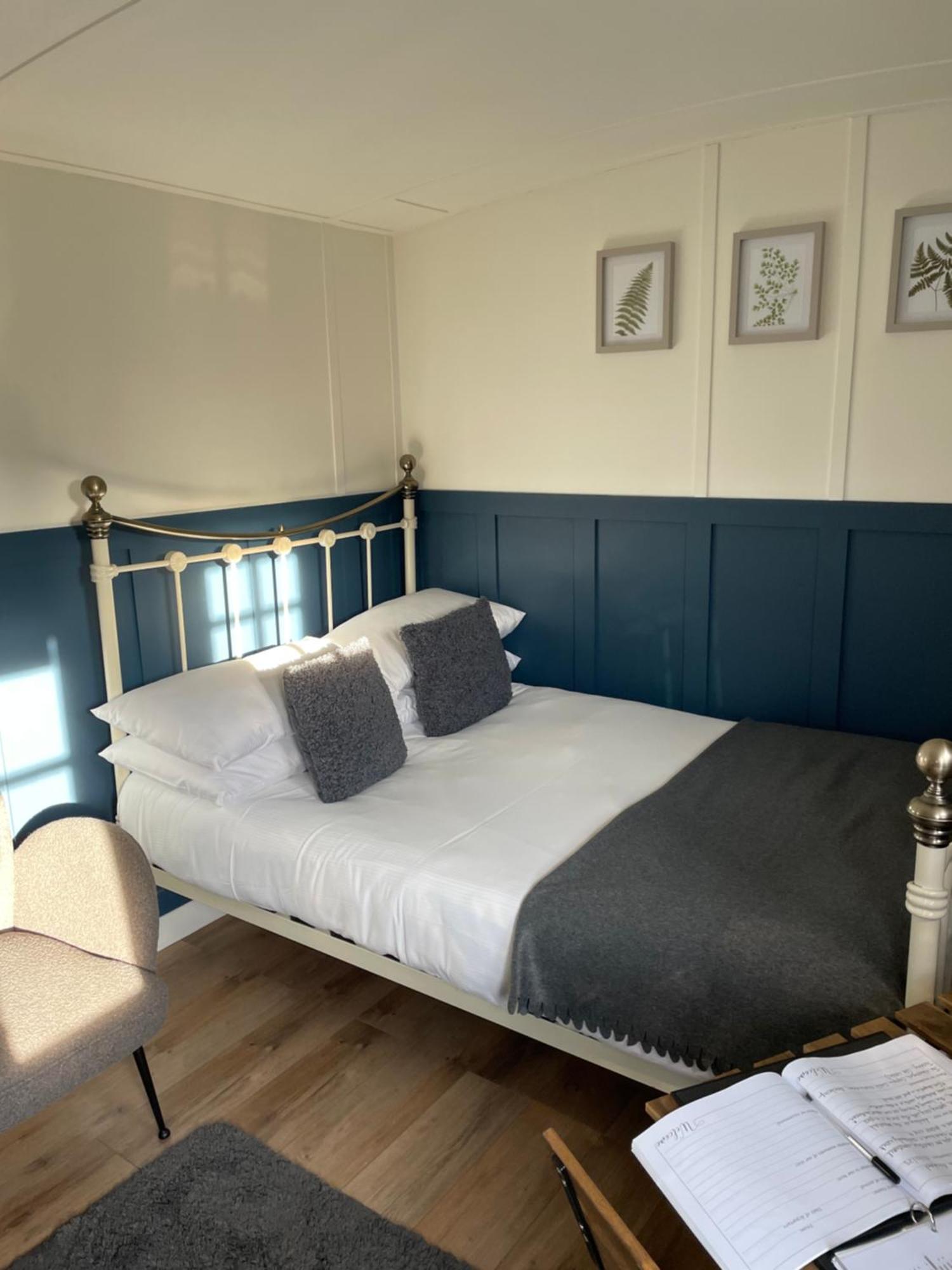 Rosemary Shepherds Hut, Clay Bank Huts Ingleby Greenhow Ngoại thất bức ảnh